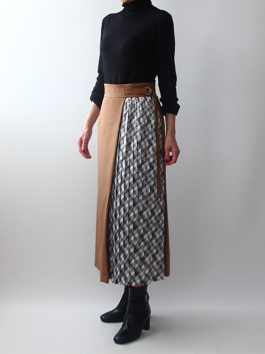 【791】切り替えラップ風スカート