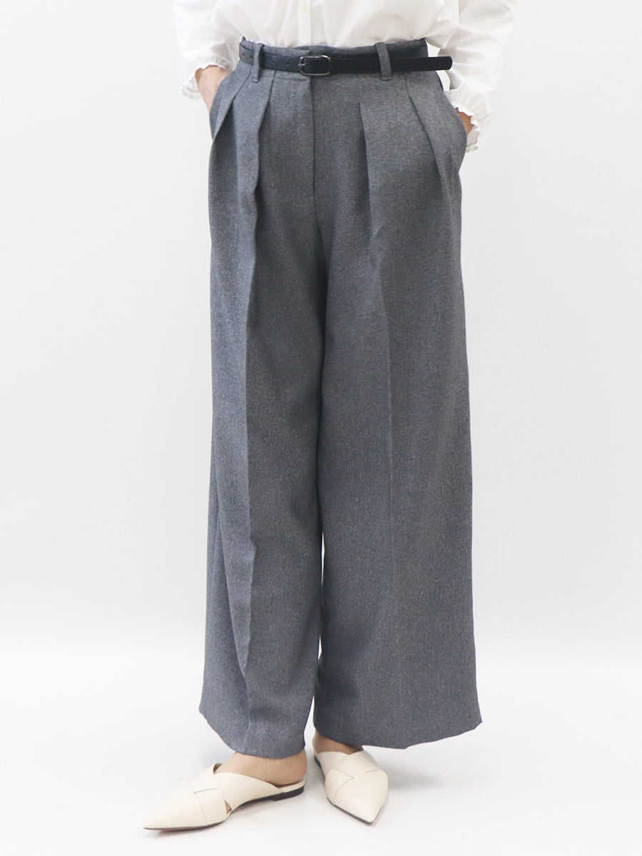 [686] 2 tuck wide pants
