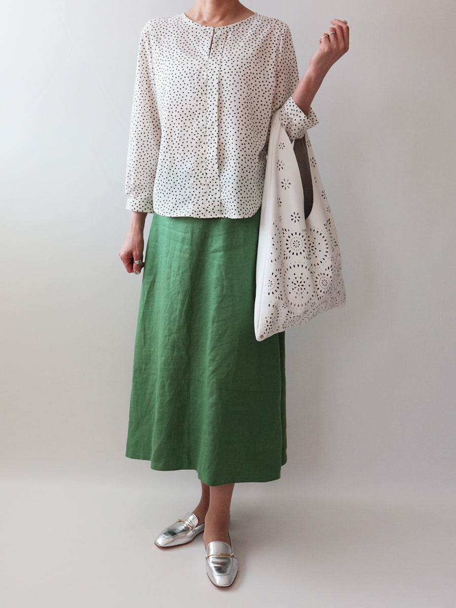 【709】センタータックブラウス