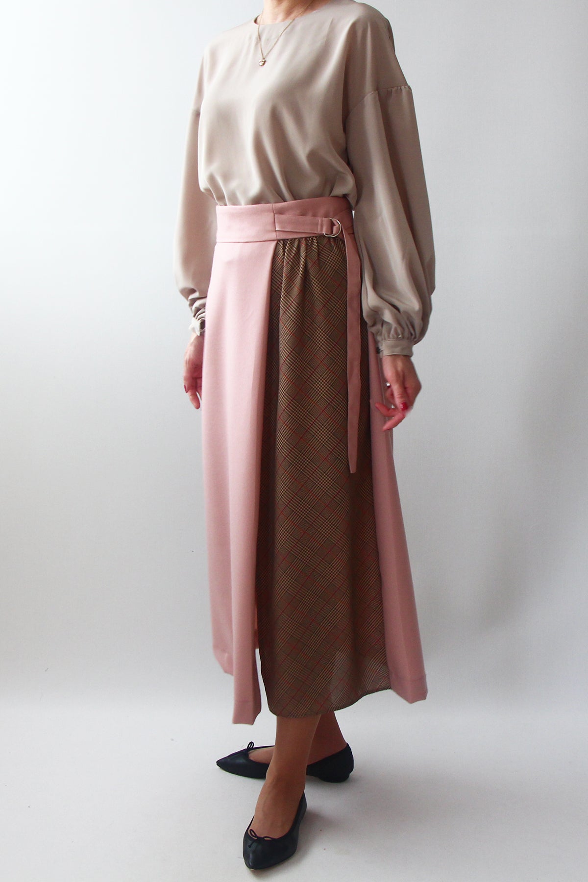 【791】切り替えラップ風スカート