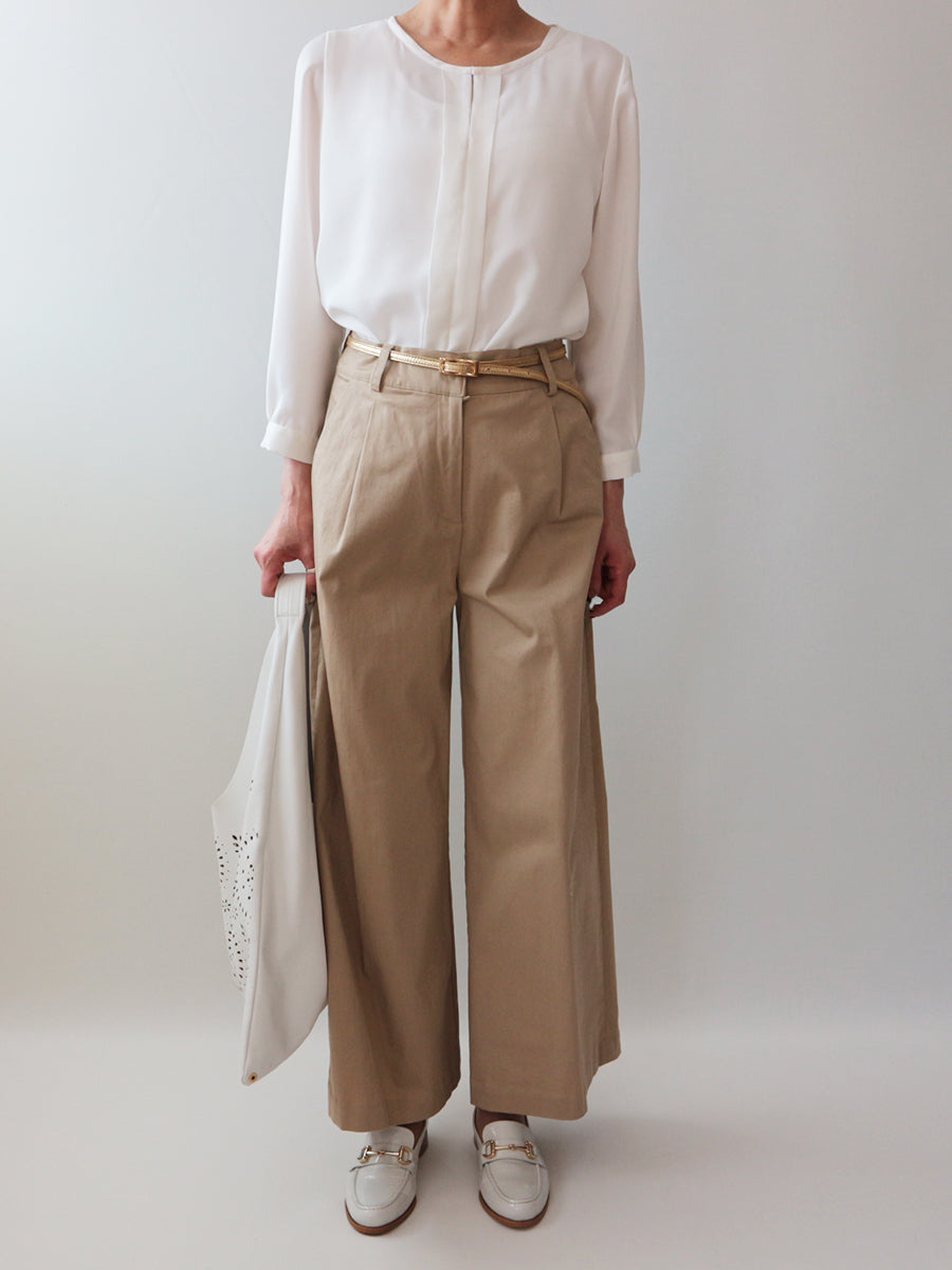 【709】センタータックブラウス