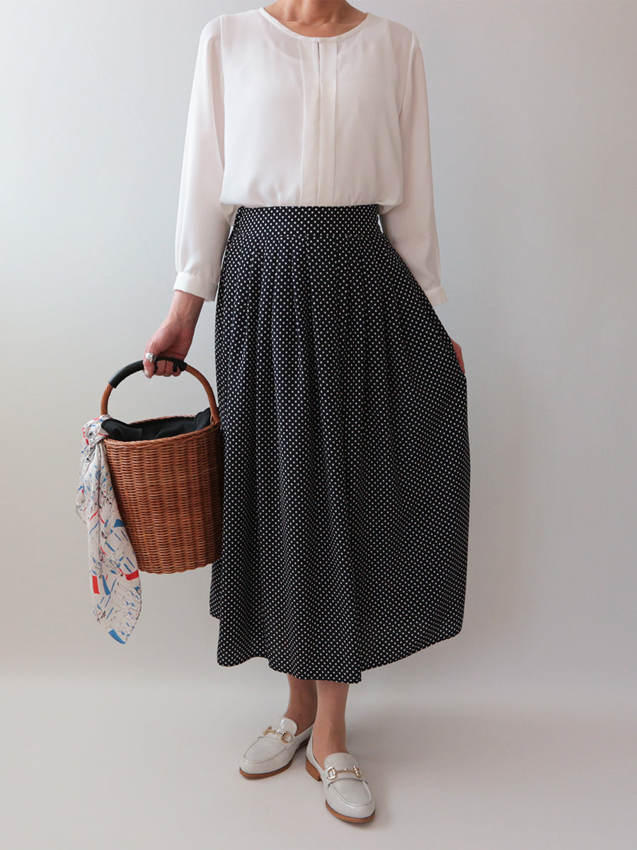 【709】センタータックブラウス