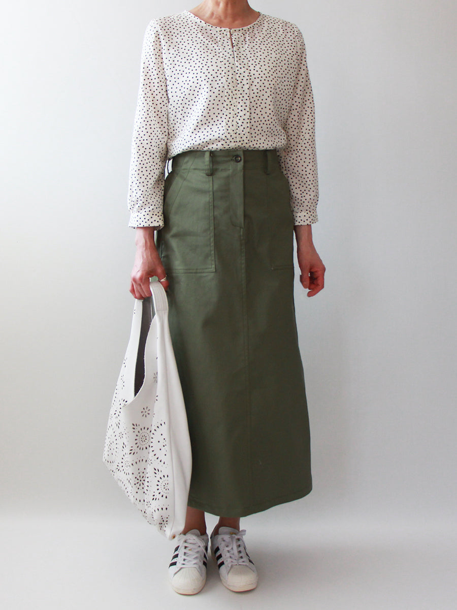 【709】センタータックブラウス