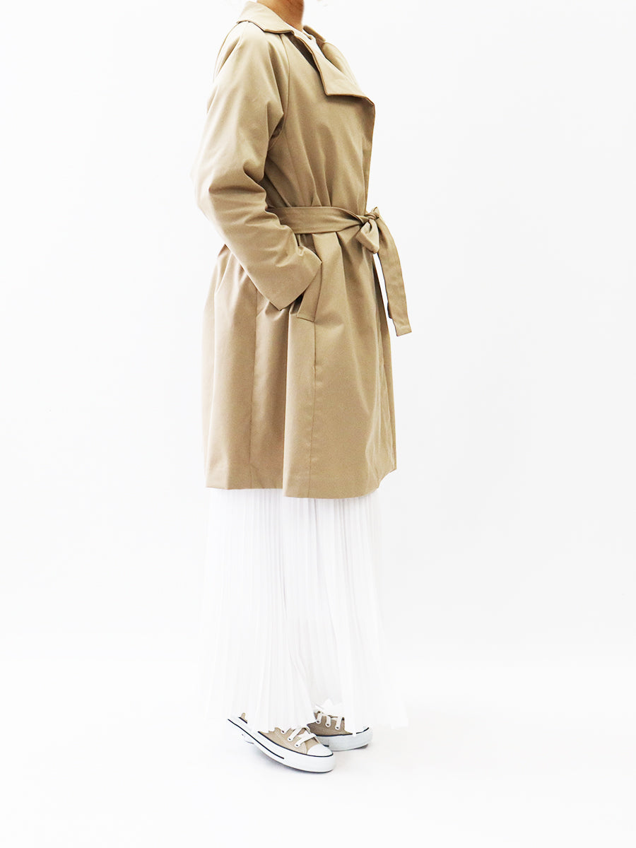 [569] Trench coat with yoke