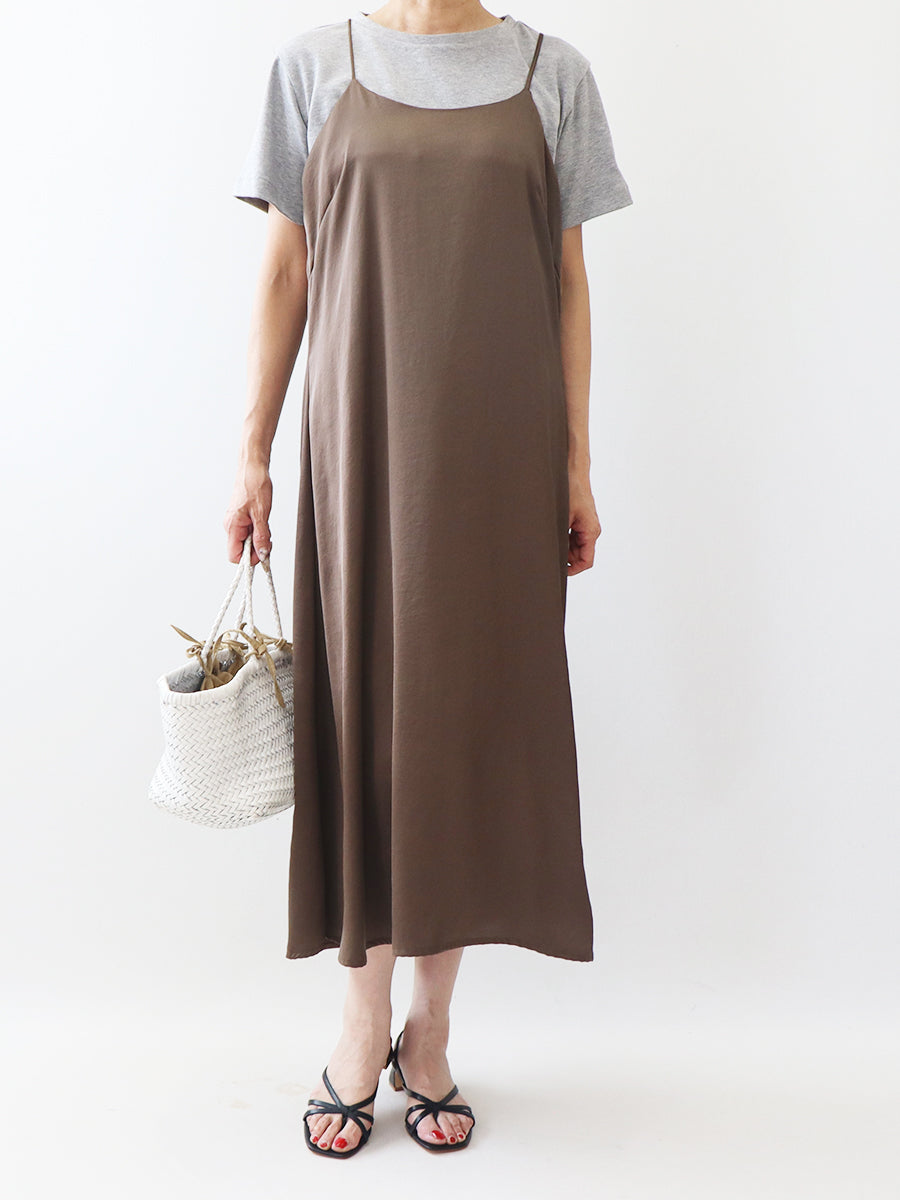 [637] Camisole dress