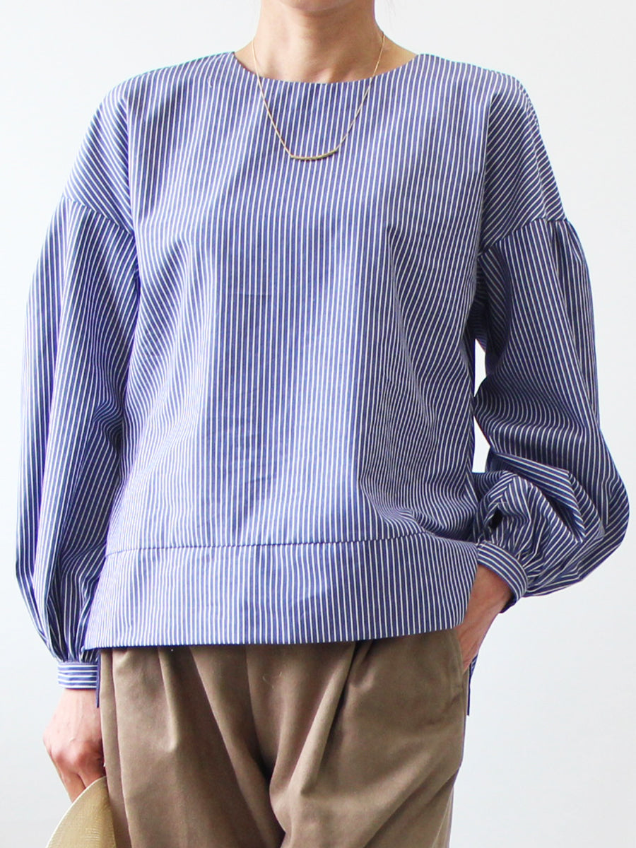 [654] Sleeve conscious blouse