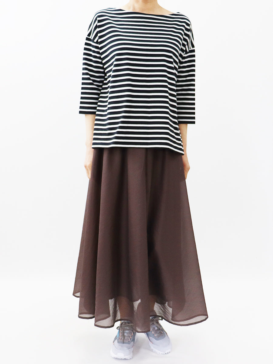 [713] Maxi skirt (with lining pattern)