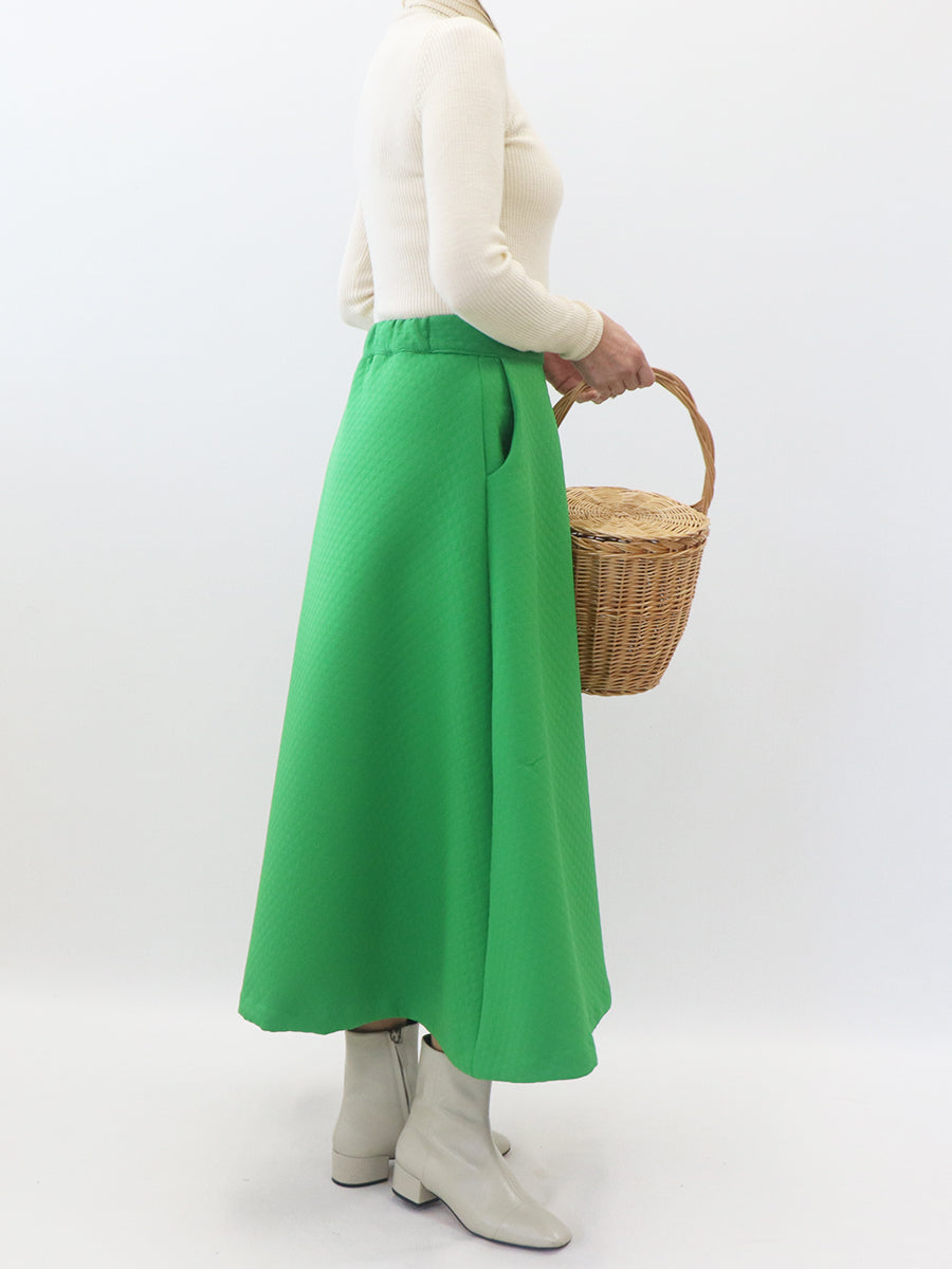 [744] Half rubber simple flared skirt