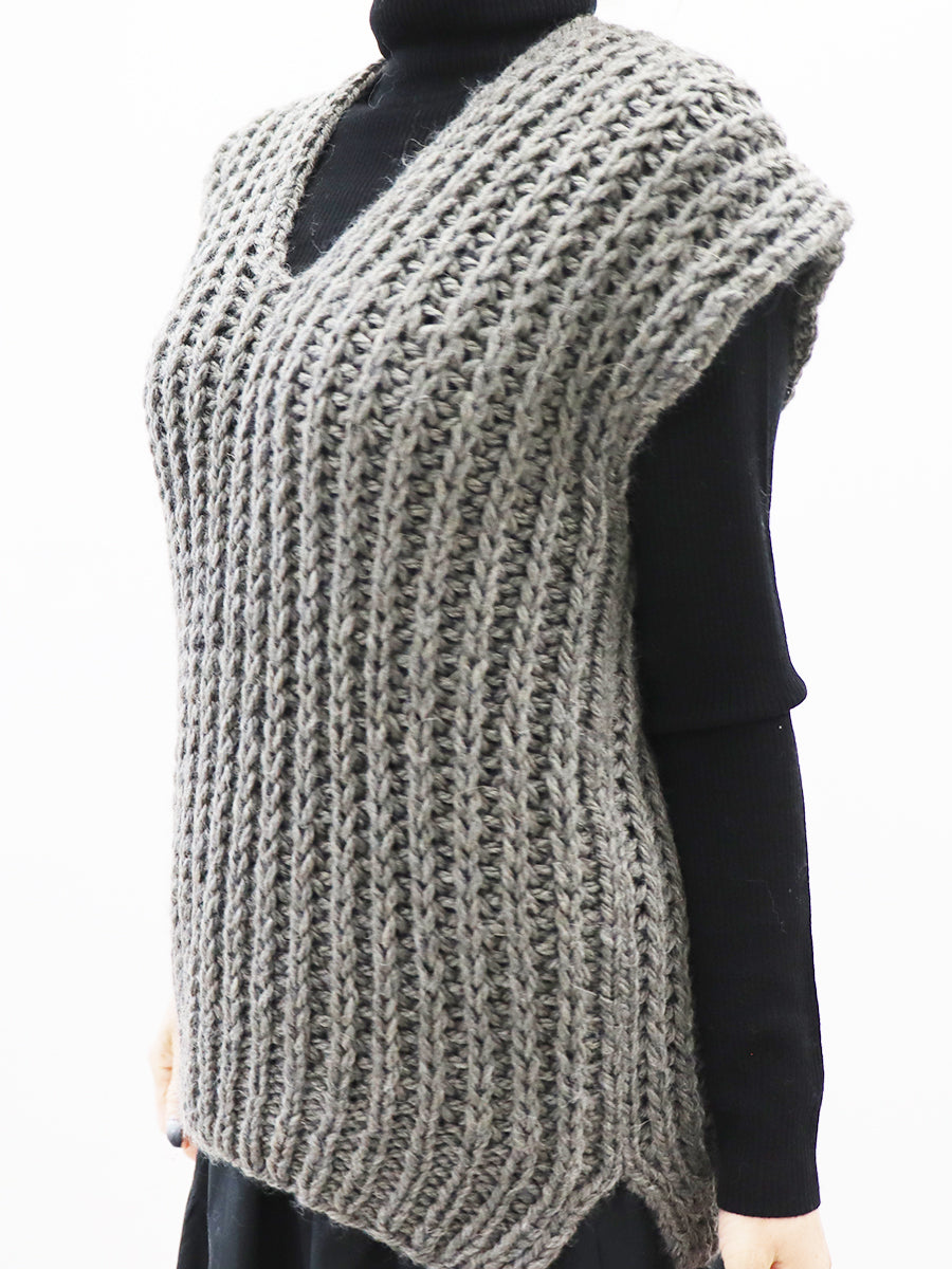 [N52] Hand-knitted drafting big knit vest