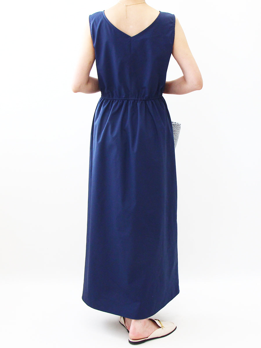[830] Sleeveless long dress